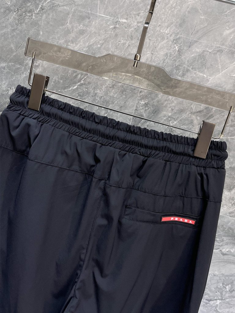 入手困難 プラダ スーパーコピー 人気新作速乾スウェットパンツ|スーパーコピーn級優良店 4 入手困難 プラダ スーパーコピー 人気新作速乾スウェットパンツ