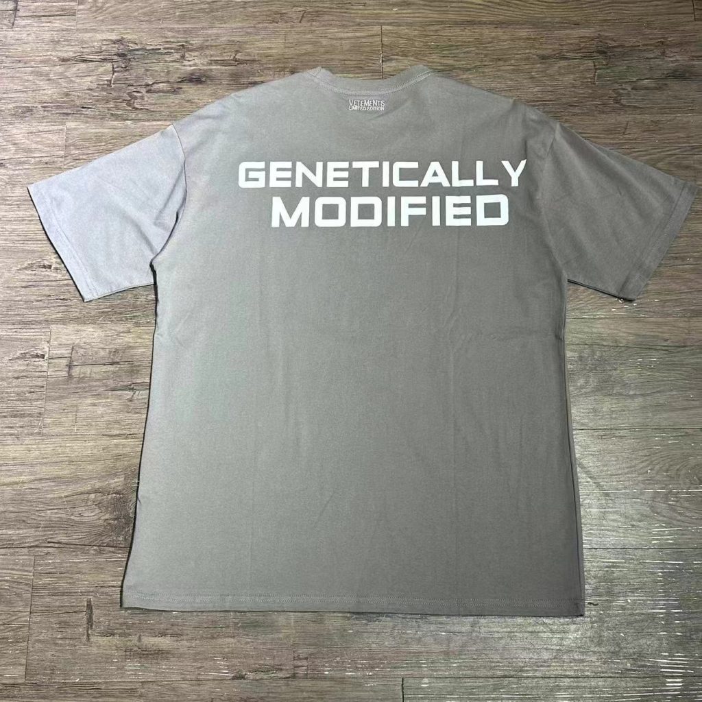 入手困難 ヴェトモン スーパーコピー 優良サイト 口コミレトロ ファッション プリントカジュアル半袖Tシャツ 激安販売