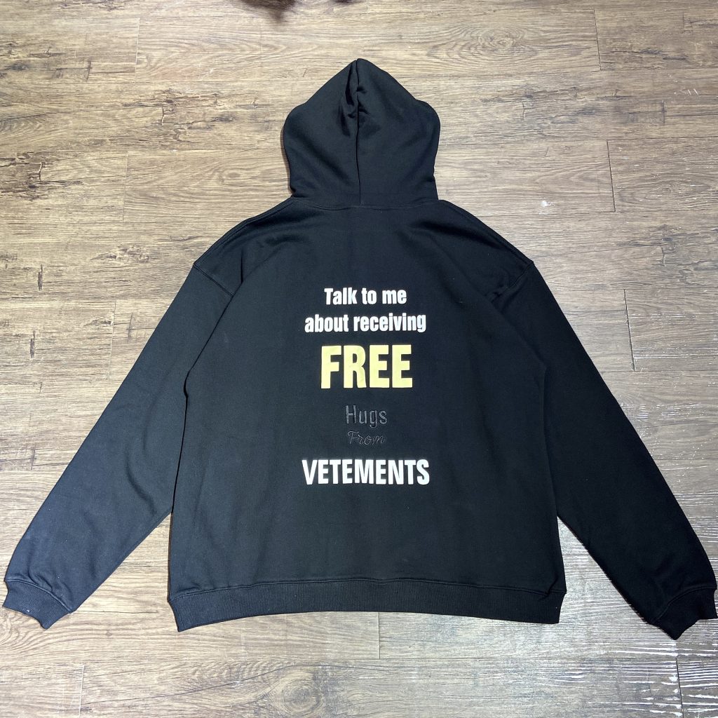 ヴェトモン スーパーコピー 入手困難 アメリカンスタイルフード付きパーカー