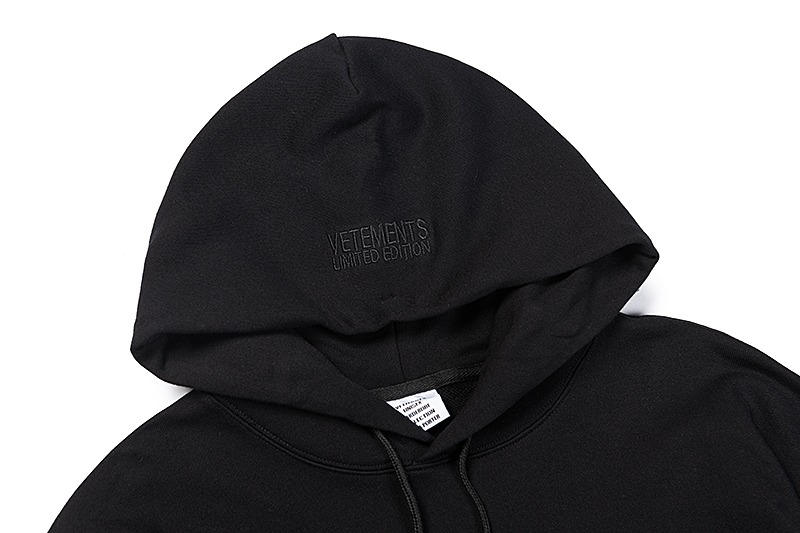 個性的 魅力的 心地よい コットン素材 ヴェトモン 偽物 フード付きパーカー