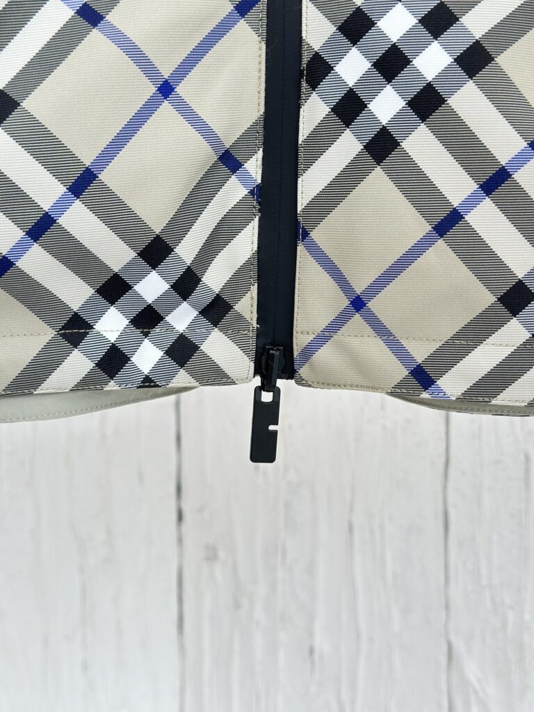 芸能人愛用 高級感ある バーバリー n級品 レトロ チェック柄ブルゾンジャケット