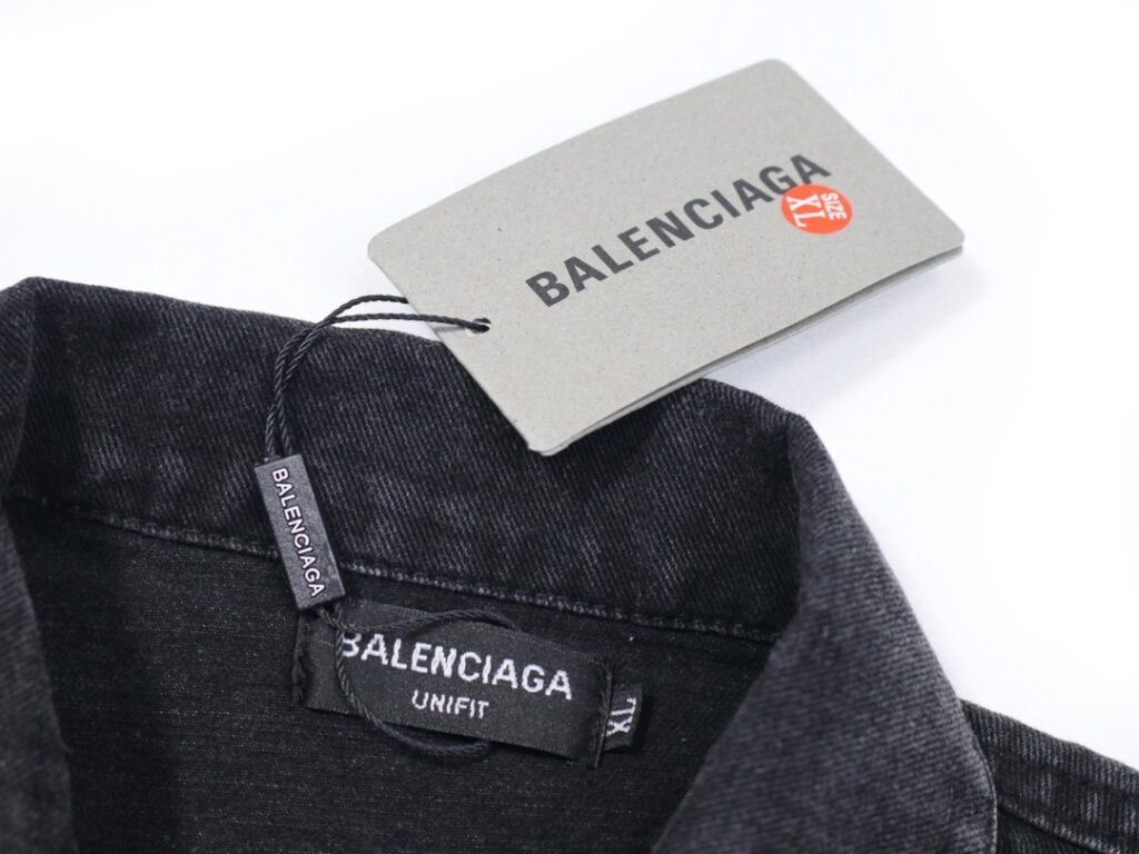 最安値人気 バレンシアガ コピー   レトロ デニムジャケット