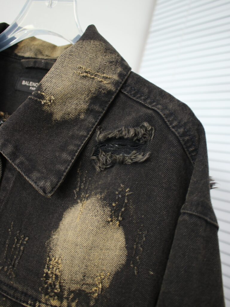 激安大特価最新作  バレンシアガ   偽物  刺しゅうデニムジャケットジャケット