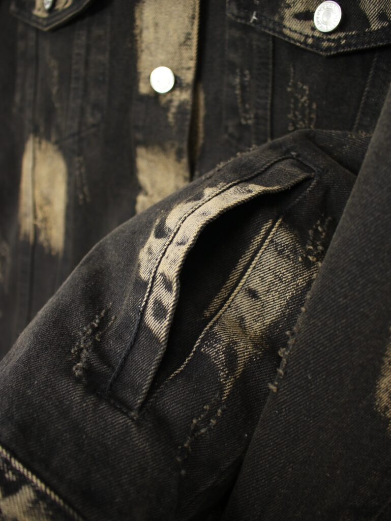 激安大特価最新作  バレンシアガ   偽物  刺しゅうデニムジャケットジャケット