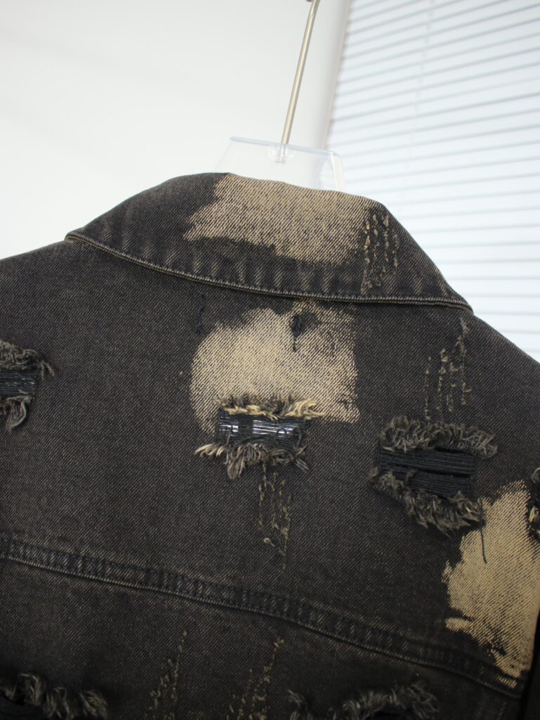 激安大特価最新作  バレンシアガ   偽物  刺しゅうデニムジャケットジャケット