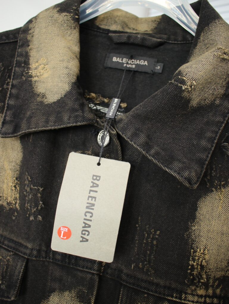 激安大特価最新作  バレンシアガ   偽物  刺しゅうデニムジャケットジャケット