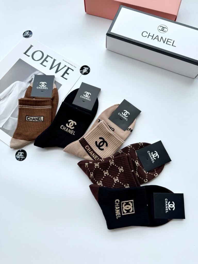 高品質 激安通販 シャネル コピー 純綿吸汗防臭通気性の良いソックス靴下