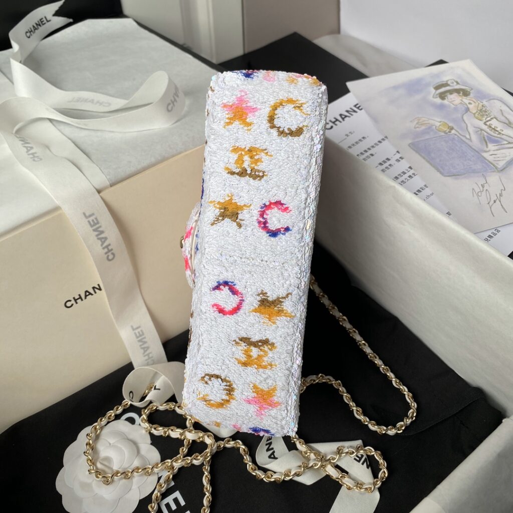 HOT100%新品  シャネル スーパーコピー 優良サイト 口コミ AS3269 アルファベット 刺繍ハンドバッグ