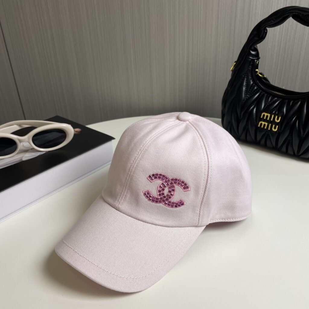 今季セール 限定品 シャネル スーパーコピー 新作 ロゴ 刺繍ベースボールキャップ 