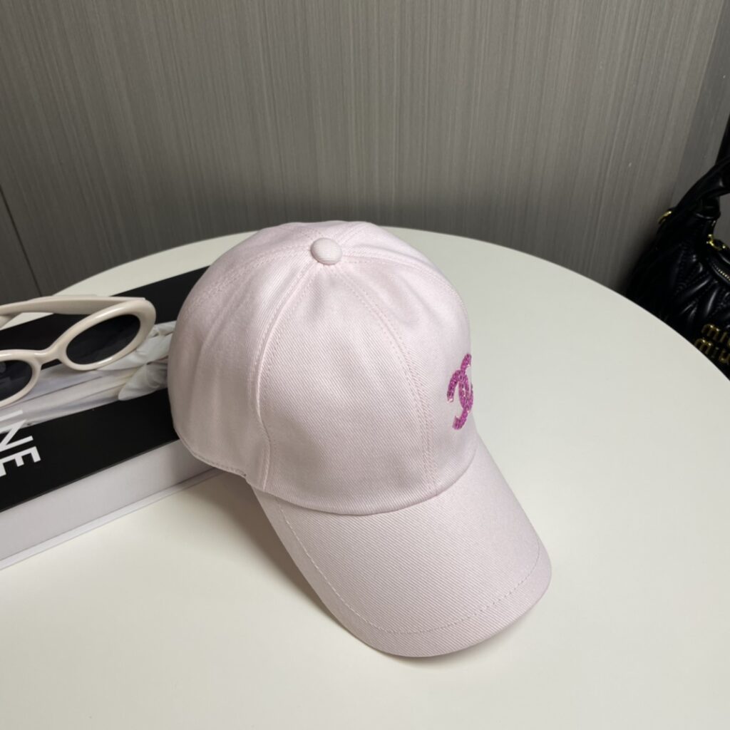 今季セール 限定品 シャネル スーパーコピー 新作 ロゴ 刺繍ベースボールキャップ 