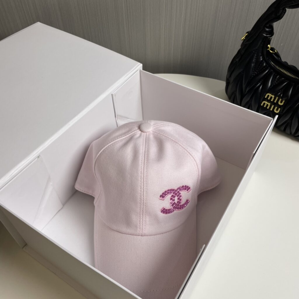 今季セール 限定品 シャネル スーパーコピー 新作 ロゴ 刺繍ベースボールキャップ 