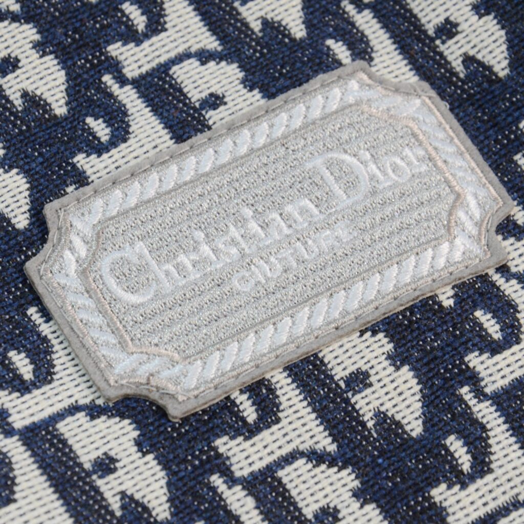 低価直輸入専門店 ディオール コピー 刺しゅうデニムジャケットポケットシャツ