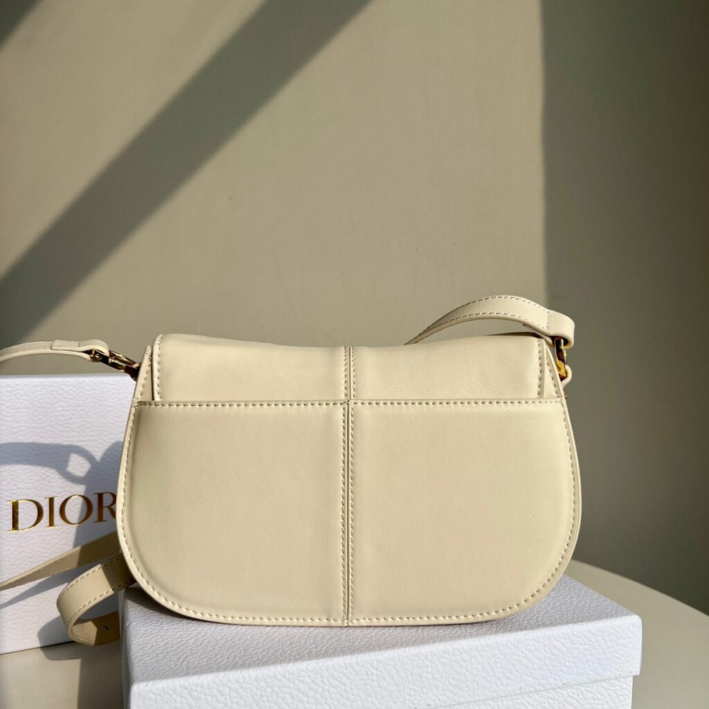 芸能人愛用 高級感ある ディオール  コピー 新作Besace ハンドバッグ 