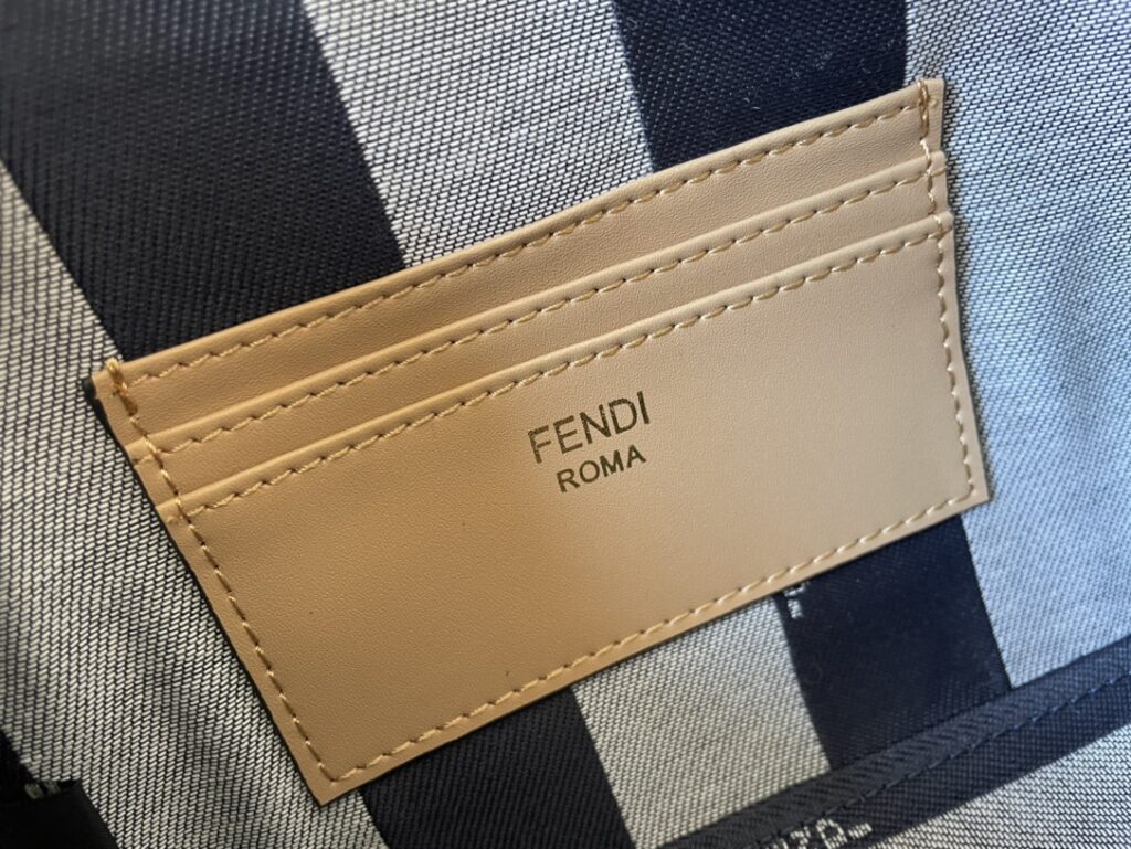 数量限定 爆買 フェンディ  コピー 定番 タイプハンドバッグ