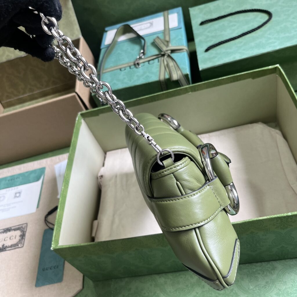 芸能人愛用 高級感ある グッチ スーパーコピー Horsebit Chain リュック