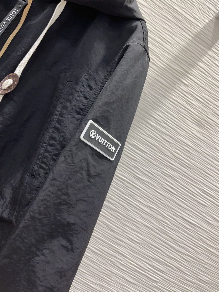 品質保証新作登場 ルイヴィトン コピー カジュアル定番タイプジャケット