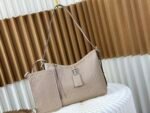低価直輸入専門店 ルイヴィトン コピー M46277 CarryAll Sサイズハンドバッグ