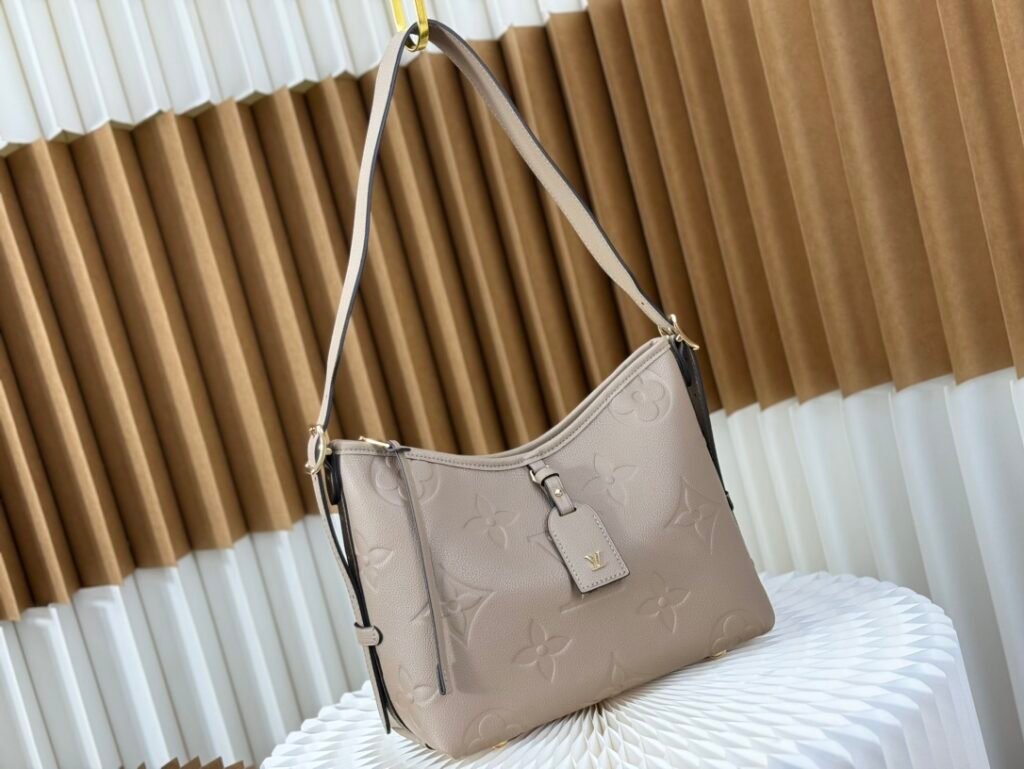 低価直輸入専門店  ルイヴィトン コピー  M46277  CarryAll Sサイズハンドバッグ