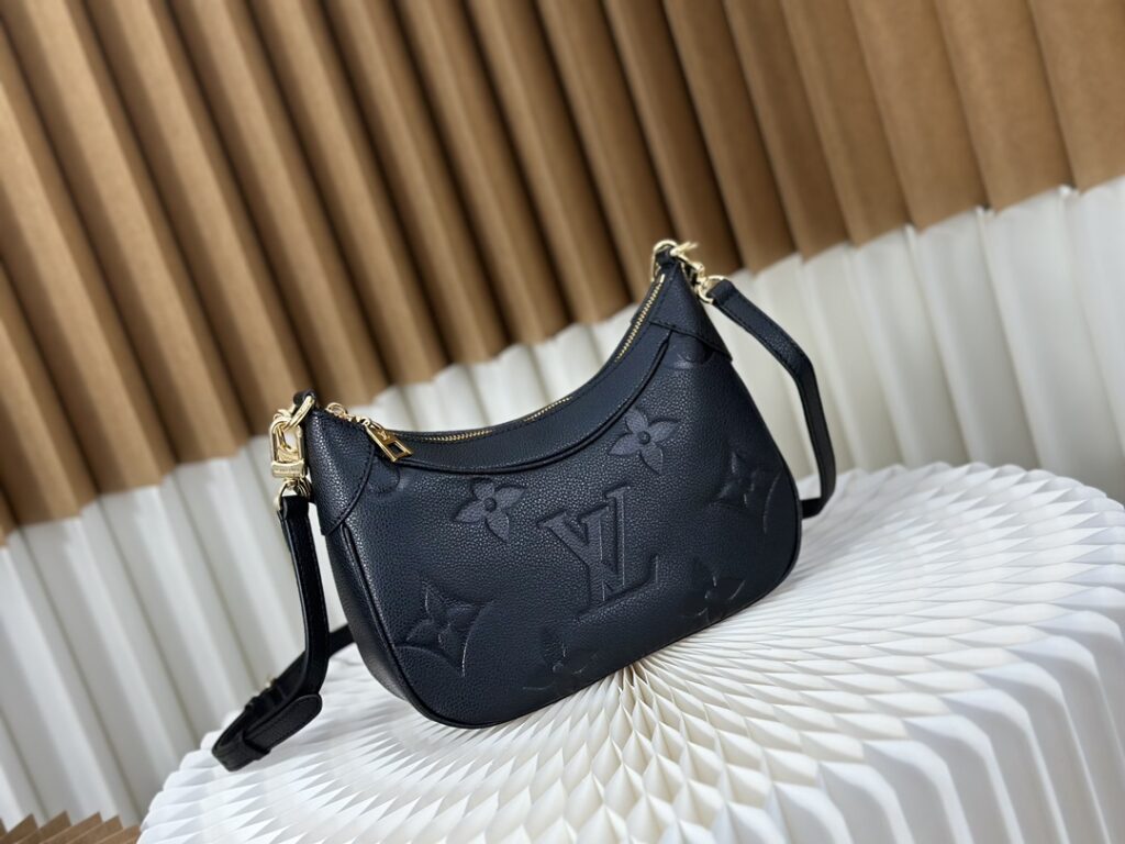 激安大特価最新作 ルイヴィトン  スーパーコピー M46119  Monogram皮革Bagatelle  ハンドバッグ