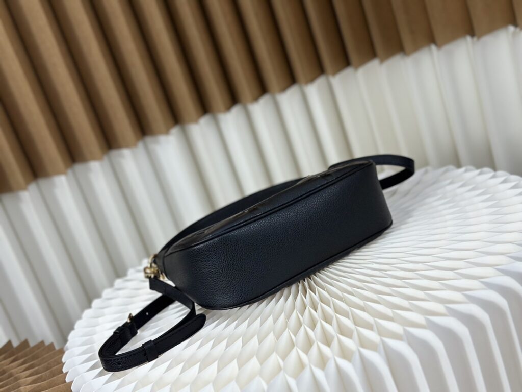 激安大特価最新作 ルイヴィトン  スーパーコピー M46119  Monogram皮革Bagatelle  ハンドバッグ