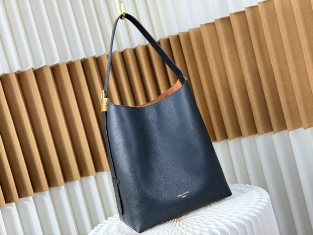 数量限定 爆買 ルイヴィトン  コピー Low Key Hobo Mサイズハンドバッグ