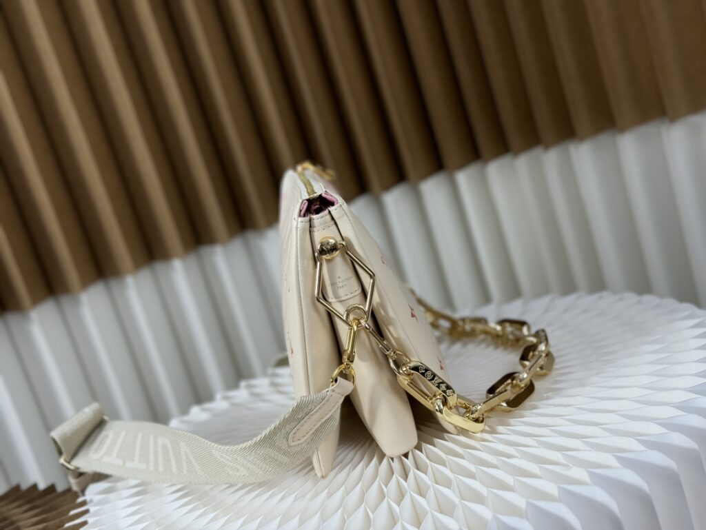 芸能人愛用 高級感ある ルイヴィトン スーパーコピー M25110 羊革 Monogram ハンドバッグ