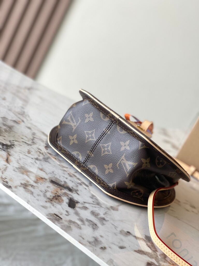 大特価!新商品! ルイヴィトン 偽物 春新作M47117 ハンドバッグ|スーパーコピーn級優良店 3 大特価!新商品! ルイヴィトン 偽物 春新作M47117 ハンドバッグ