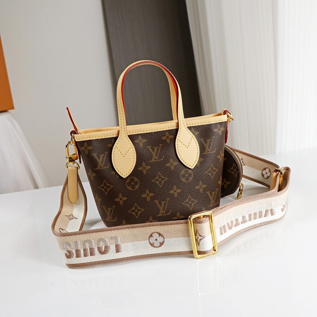 芸能人愛用 高級感ある ルイヴィトン  偽物 M46705 NEVERFULL BB ハンドグレバッグ
