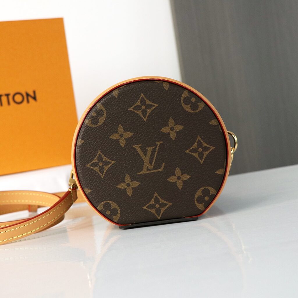 オシャレにお得100%新品 ルイヴィトン 偽物 M82952 Nano Cannes ハンドグレバッグ