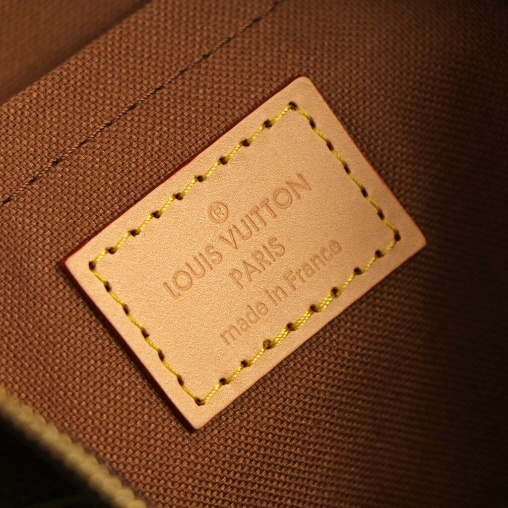 激安大特価最新作 ルイヴィトン M44813 スーパーコピー 優良サイト 口コミ  MULTI POCHETTE ACCESSOIRES ハンドグレバッグ