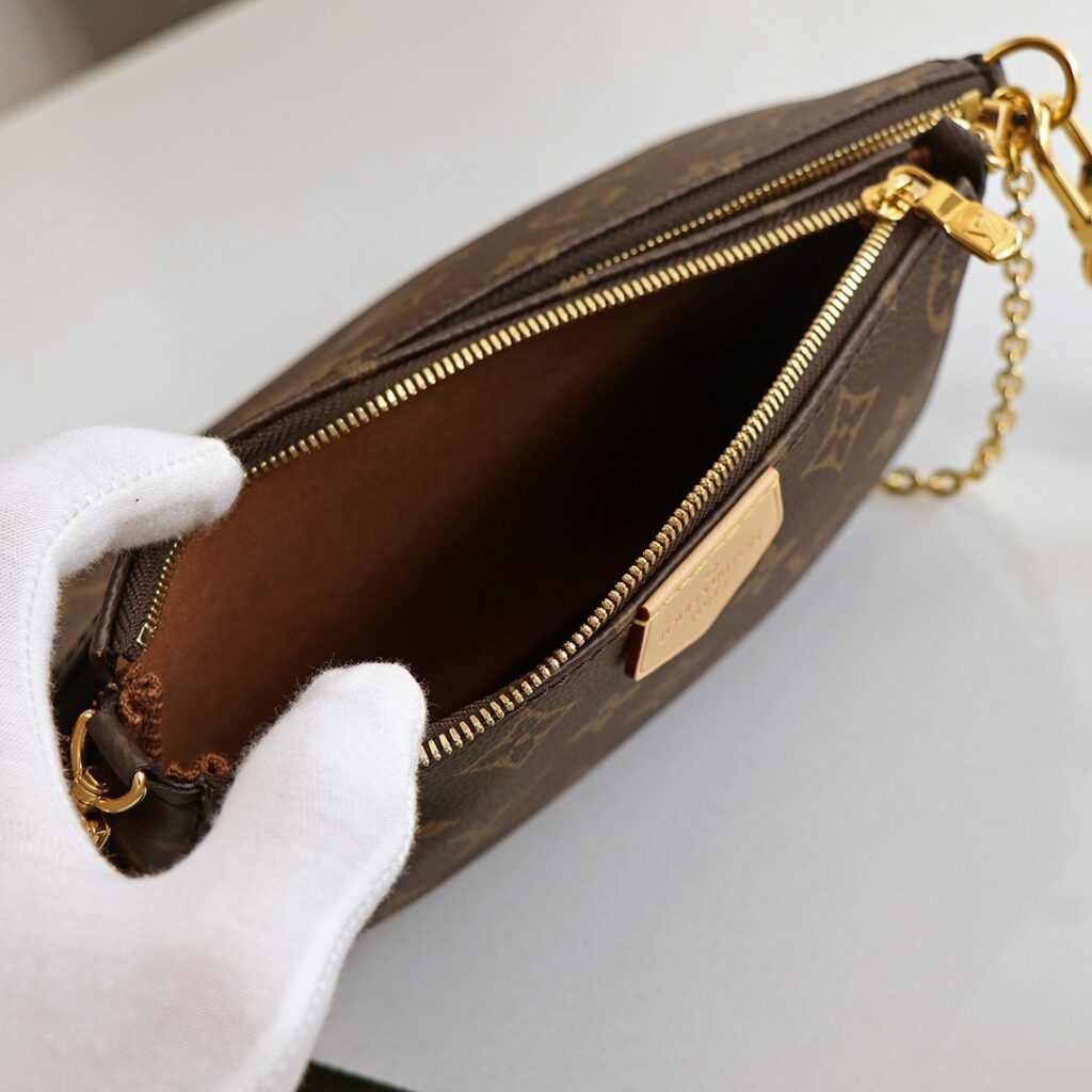 激安大特価最新作 ルイヴィトン M44813 スーパーコピー 優良サイト 口コミ  MULTI POCHETTE ACCESSOIRES ハンドグレバッグ