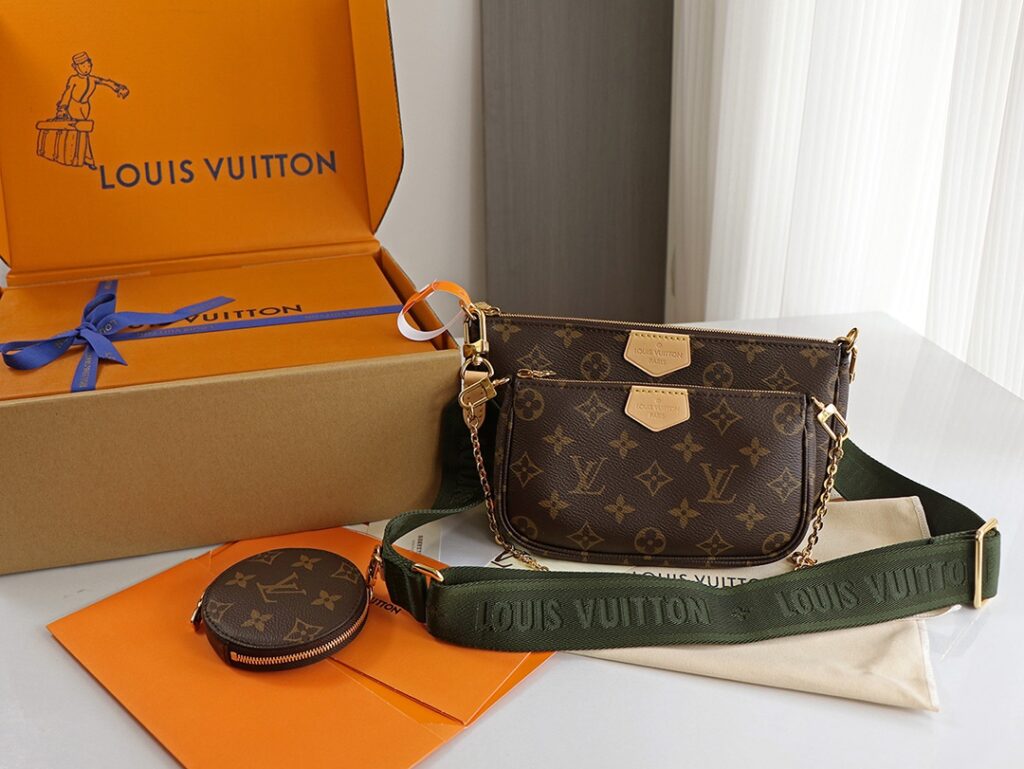 激安大特価最新作 ルイヴィトン M44813 スーパーコピー 優良サイト 口コミ  MULTI POCHETTE ACCESSOIRES ハンドグレバッグ