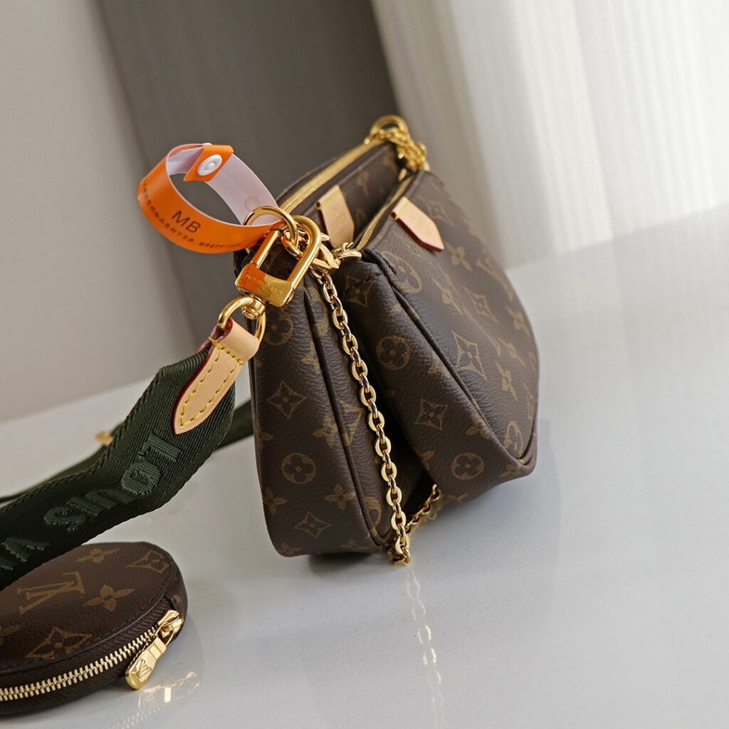 激安大特価最新作 ルイヴィトン M44813 スーパーコピー 優良サイト 口コミ  MULTI POCHETTE ACCESSOIRES ハンドグレバッグ