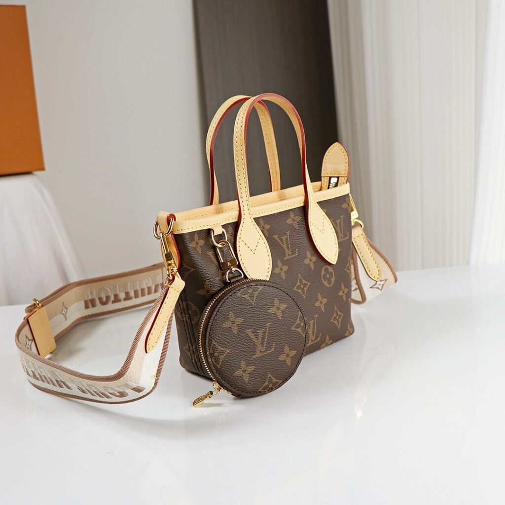 芸能人愛用 高級感ある ルイヴィトン  偽物 M46705 NEVERFULL BB ハンドグレバッグ