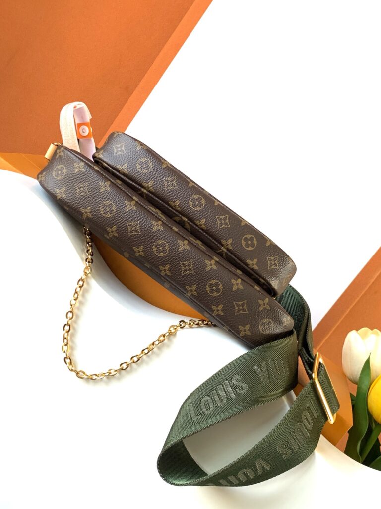 人気セール ルイヴィトン n級品 M44813 Multi Pochette Accessoires ハンドバッグ