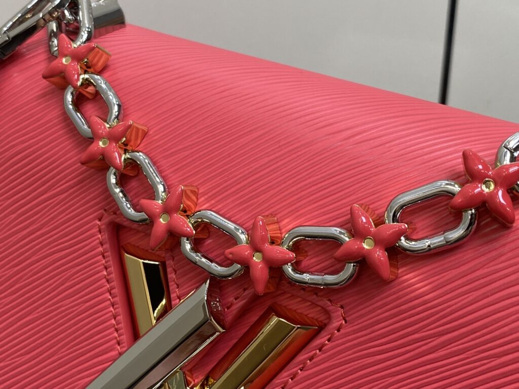人気セール  ルイヴィトン  スーパーコピー 優良サイト 口コミM24043 NEW Twist MM  ローズレッド ハンドバッグ