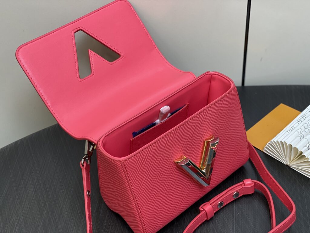 人気セール  ルイヴィトン  スーパーコピー 優良サイト 口コミM24043 NEW Twist MM  ローズレッド ハンドバッグ