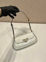 個性的 魅力的 心地よい コットン素材 プラダ コピー 新作調 節可能なショルダーストラップ バッグ