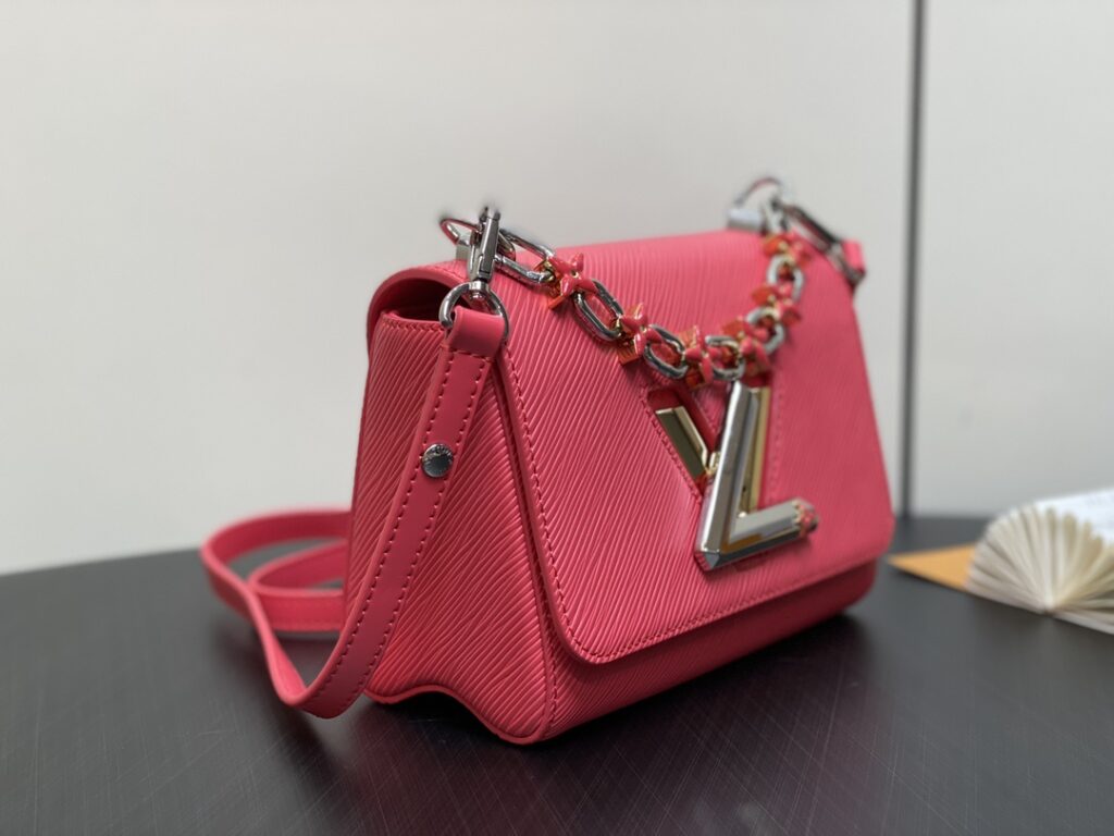 人気セール  ルイヴィトン  スーパーコピー 優良サイト 口コミM24043 NEW Twist MM  ローズレッド ハンドバッグ