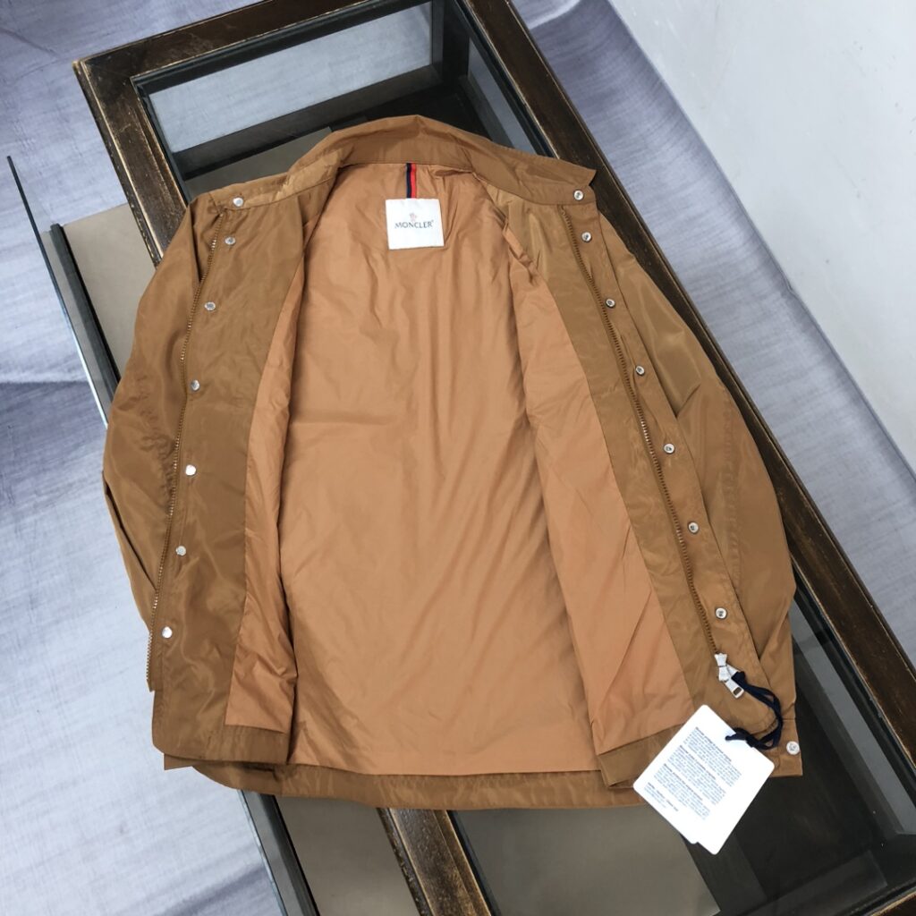 個性的 魅力的 心地よい コットン素材   モンクレール スーパーコピー  シャツジャケットコート