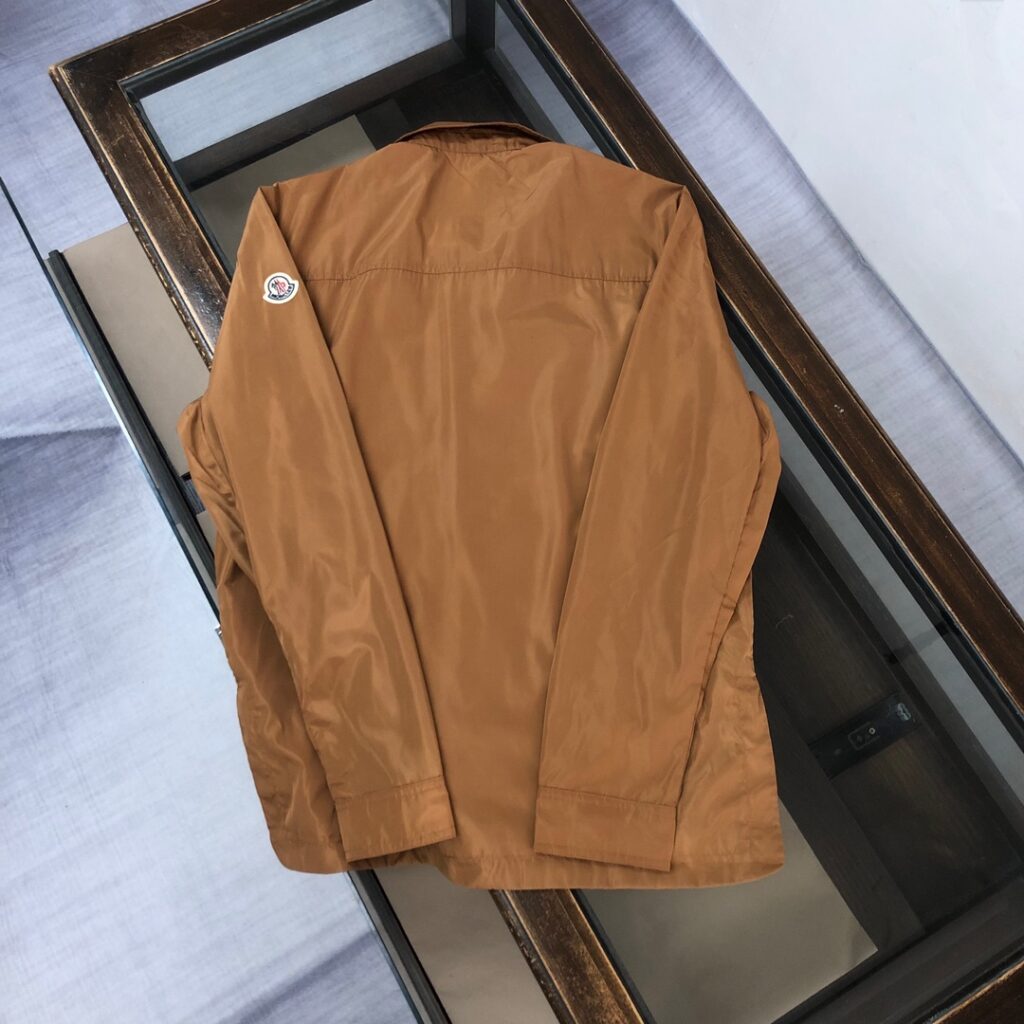 個性的 魅力的 心地よい コットン素材   モンクレール スーパーコピー  シャツジャケットコート