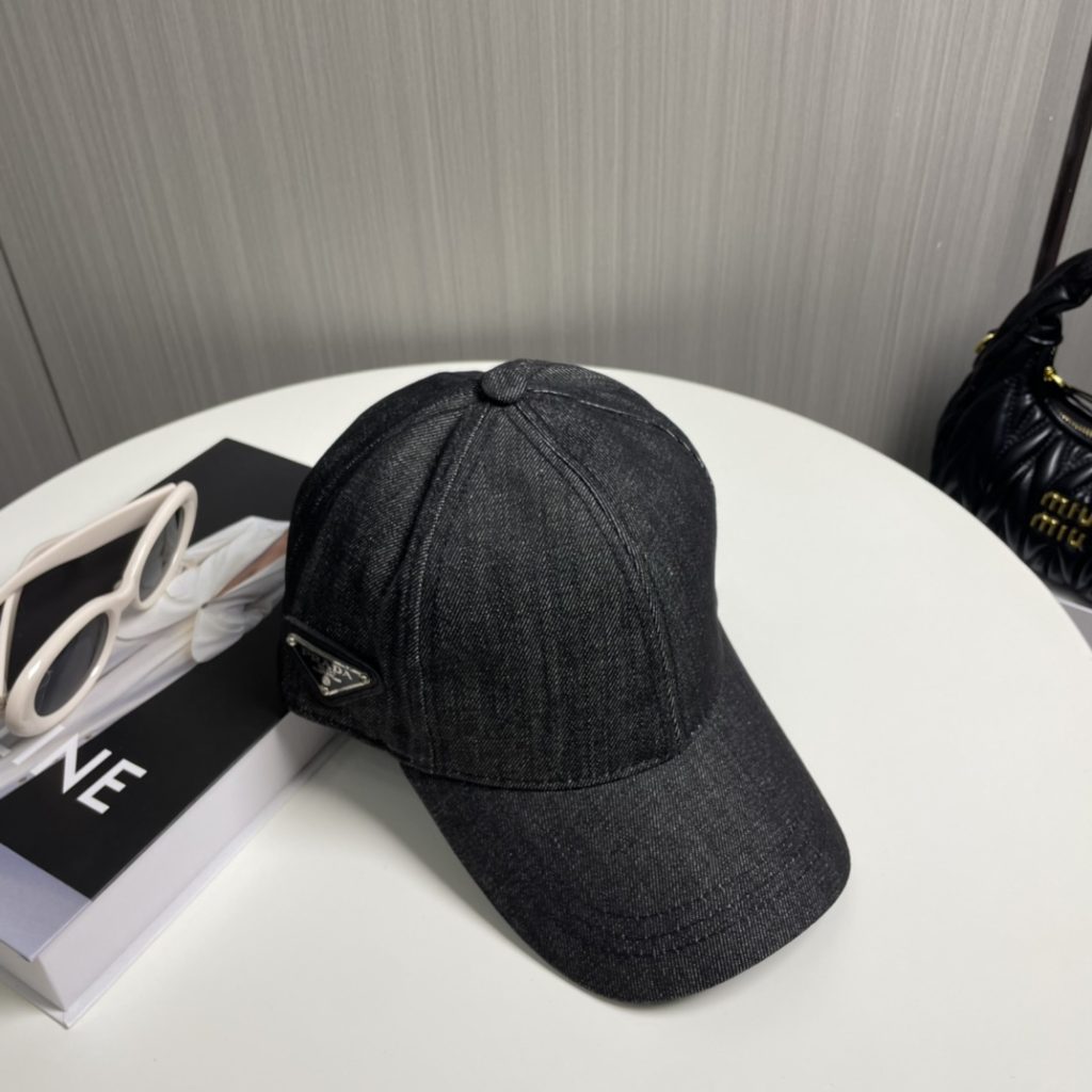 新作 入荷 格安 プラダ  コピー ベースボールキャップ ー純綿裏地、軽くて通気性が良いです