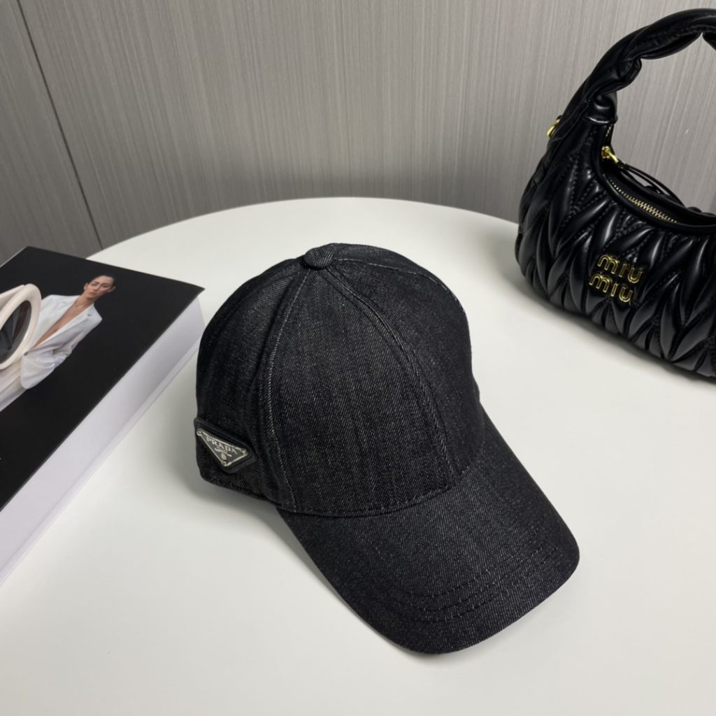 新作 入荷 格安 プラダ  コピー ベースボールキャップ ー純綿裏地、軽くて通気性が良いです