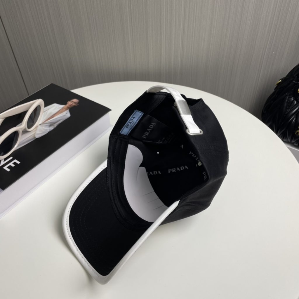 業界最高い品質 アイキャッチ プラダ 偽物 人気新品 ベースボールキャップ