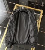 品質保証新作登場 プラダ n級品 防風 パーカジャケット