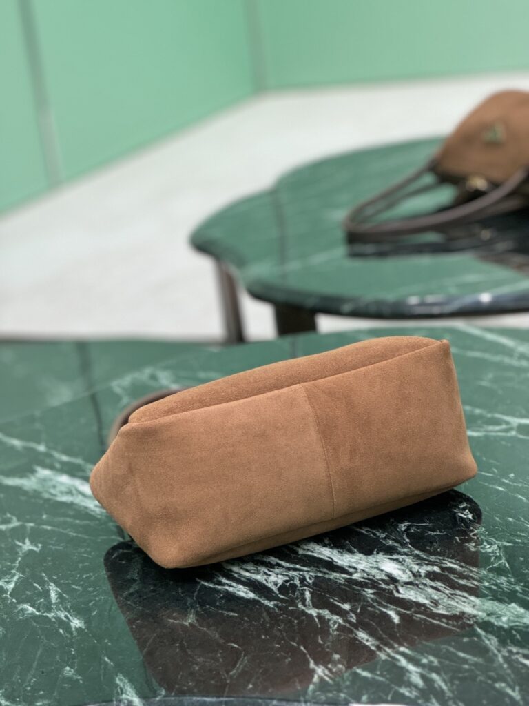 HOT100%新品 プラダ  スーパーコピー 優良サイト 口コミ  1BA444 スエード牛革トートバッグ