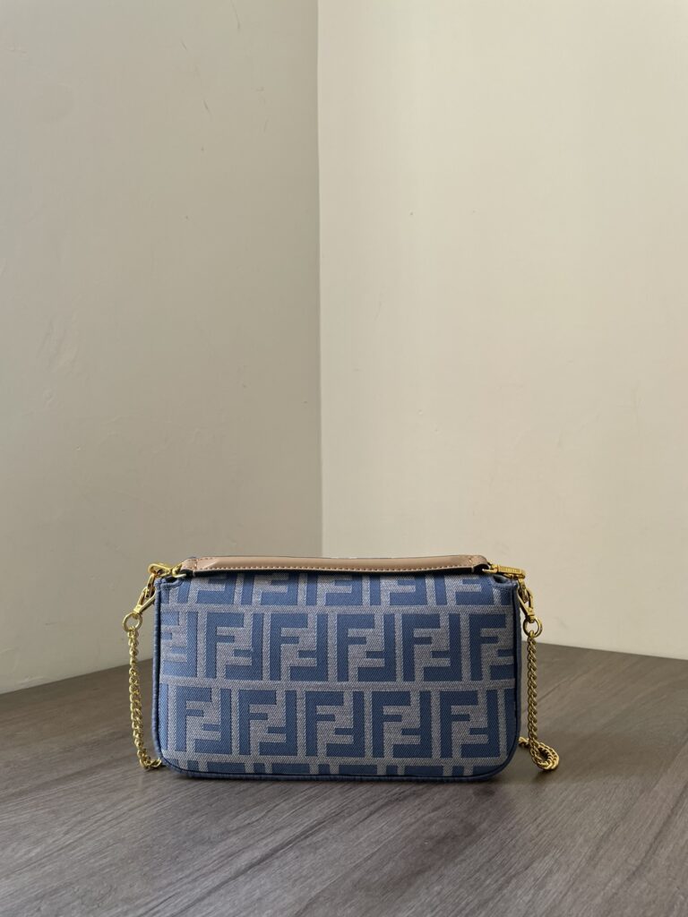 オシャレにお得100%新品 フェンディ スーパーコピー 優良サイト 口コミ 定番 タイプハンドバッグ|スーパーコピーn級優良店 3 オシャレにお得100%新品 フェンディ スーパーコピー 優良サイト 口コミ 定番 タイプハンドバッグ