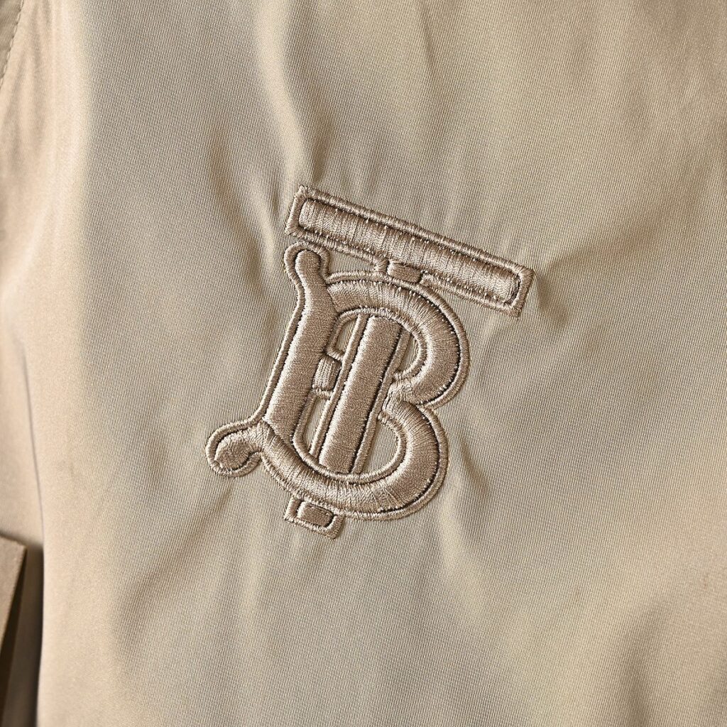 有名人の愛用品 バーバリー コピー 実用的で軽量なジャケット