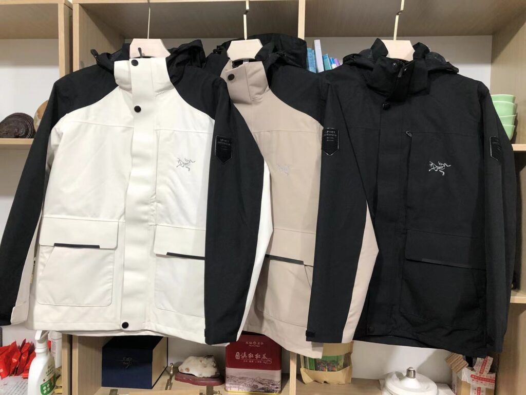 アークテリクス 偽物 beta lightweight防水防風通気フード付きカジュアルジャケットコート