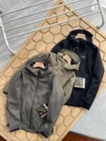 大活躍！存在感のある アークテリクス n級品 SOLANO HOODY 防風防水通気性ブルゾン
